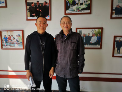 代新元与彭文平合影++.jpg