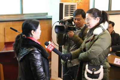 唐会长接爱经视采访++.jpg