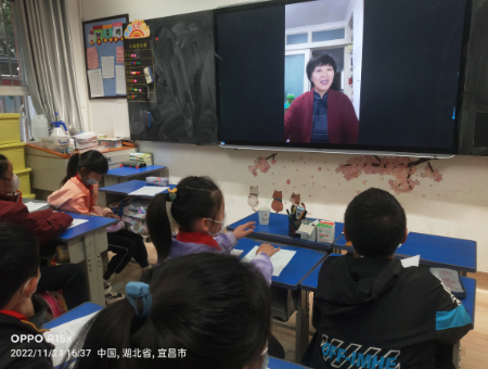 北京儿童文学作家张菱儿老师连线宜.jpg