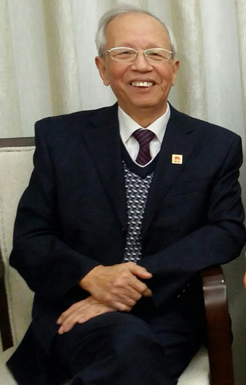 jpg尹均生图.jpg