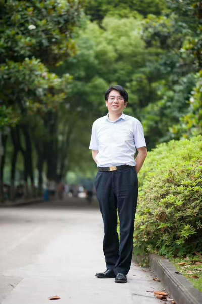 沈近照.jpg