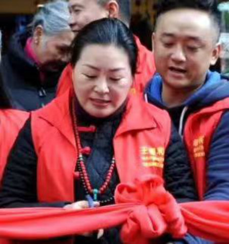 剪彩图.jpg