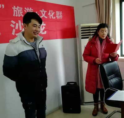 表演唱.jpg