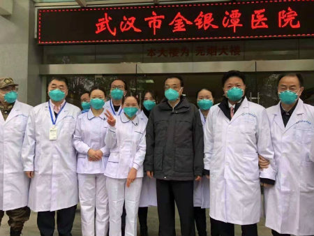 6李克强总理来汉.jpg