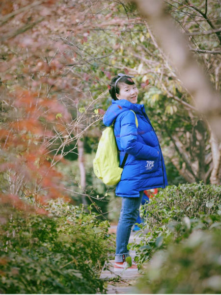 休闲旅游中的汪茜.jpg