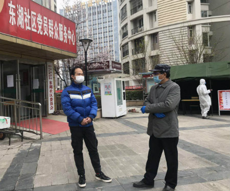 余爱民采访.jpg