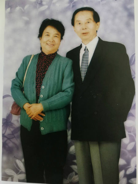 父母合影.jpg