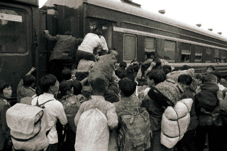 《民工潮纪实影像》 1991年2月，南.jpg